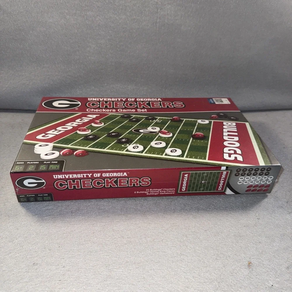 University‎ oif Georgia UGA Bulldogs Checkers Set